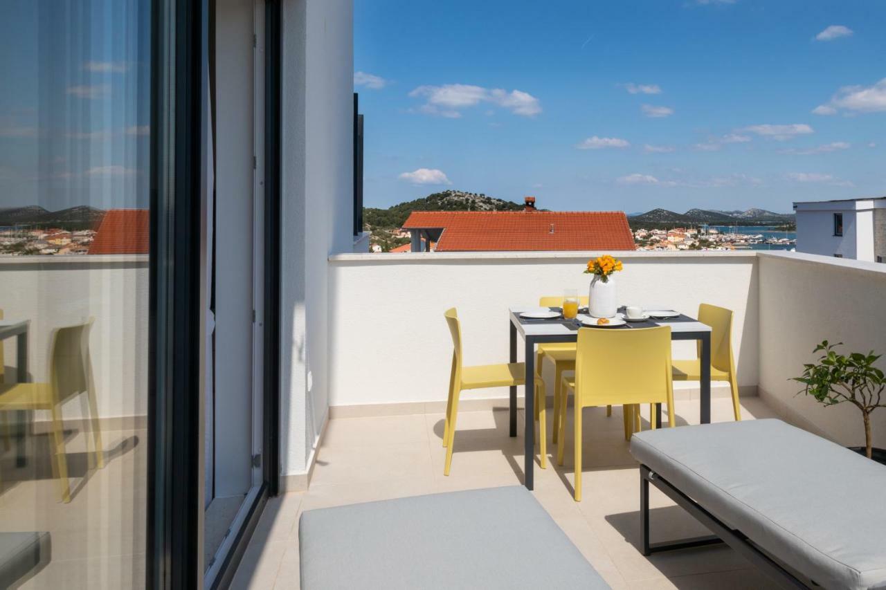 Luxury Apartment La Mer Murter Eksteriør bilde